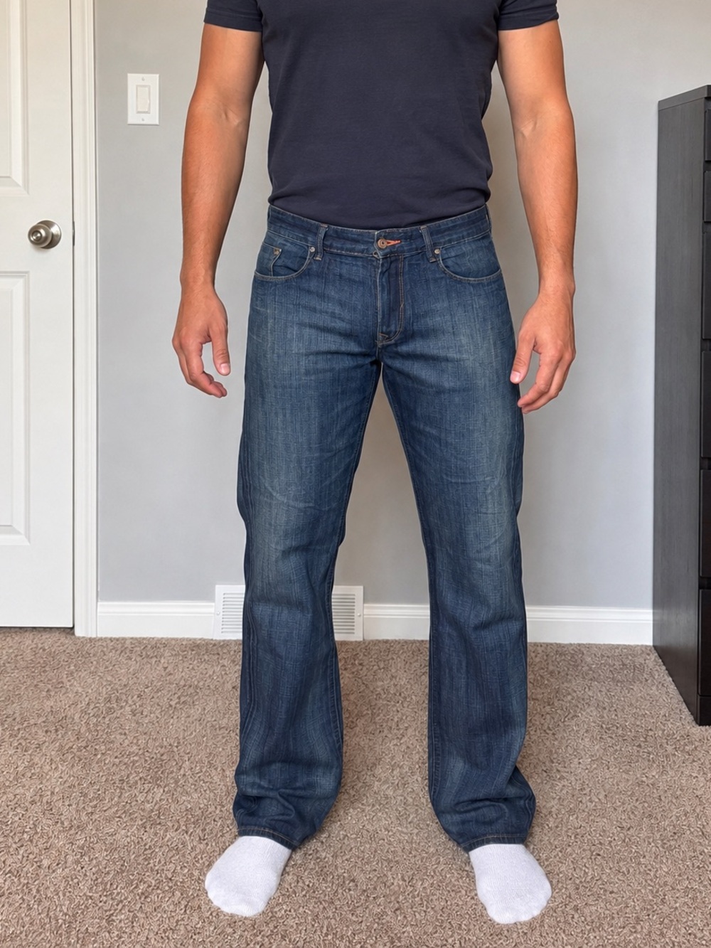 Robert Graham Men’s Classic Yates Jeans – Size 38 – Dark Wash